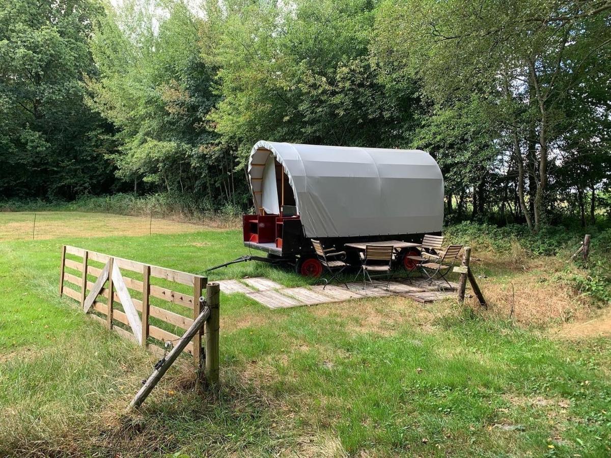 Huifkar in landelijke omgeving Hotel Ureterp Buitenkant foto